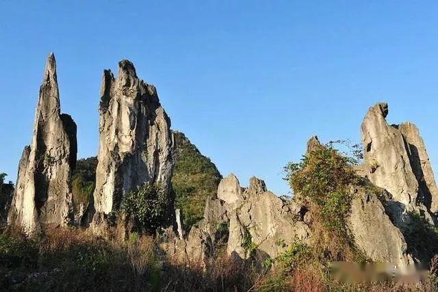出游 | 湖光山色美不胜收！到兴义一定要去这些地方走走！